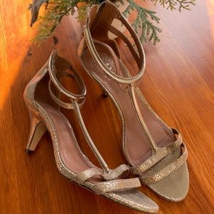 Vince Camuto gold snakeskin mid heel. Size 8 1/2